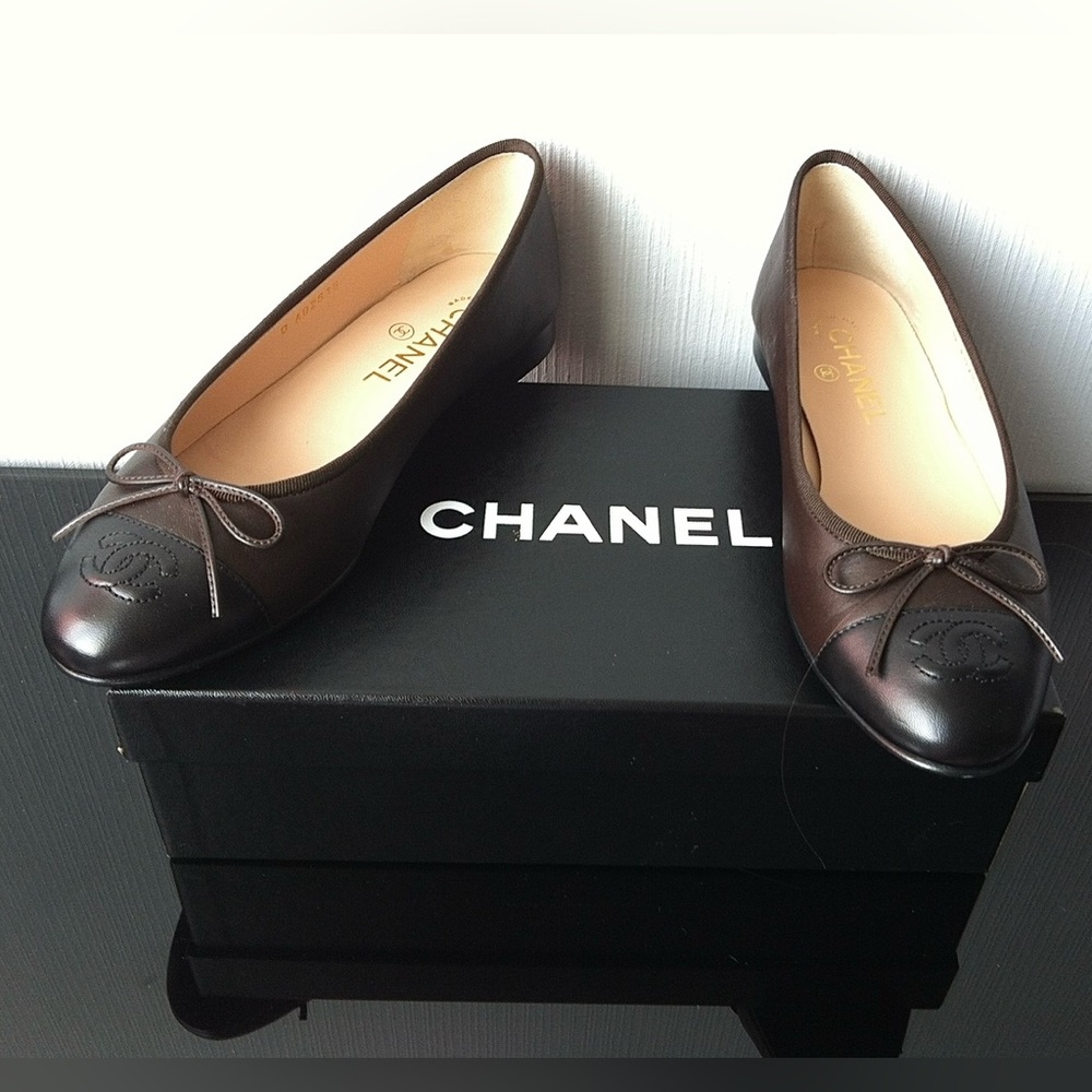 Chanel leather brown and black ballet shoes. Size 38.5